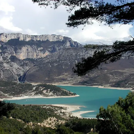 فندق Les Alpes 3*