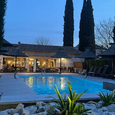 فندق Les Alpes 3*