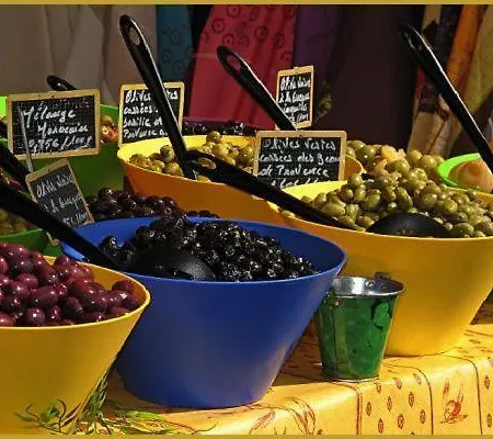 فندق Les Alpes Gréoux-les-Bains